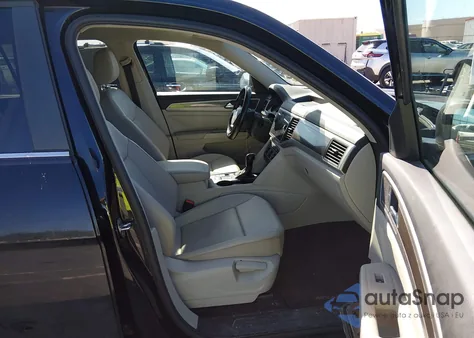 2020 Volkswagen Atlas 3.6L V6 Se W/Technology R-Line from USA, damaged, VIN 1V2FR2CA1LC503988